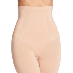 #927 Spanx OnCore High-Waisted Mid-Thigh Shorts
